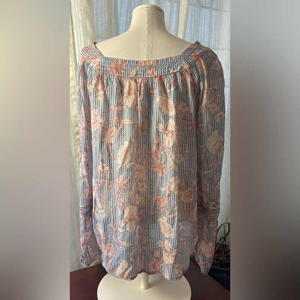 LC Lauren Conrad Blue and Pink Floral Peasant Blouse - Picture 6 of 7
